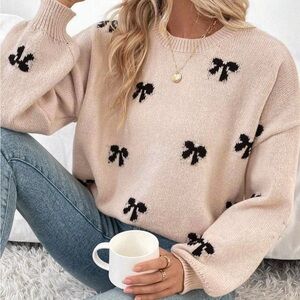 New Bow Pullover Sweater